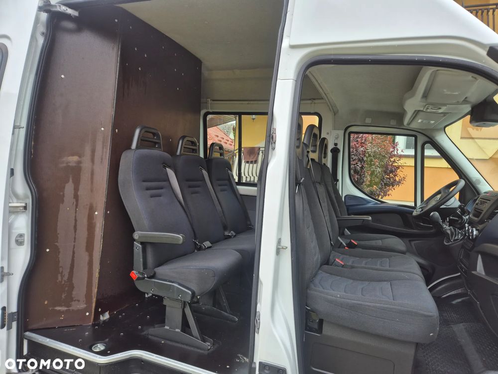 Iveco IVECO 40C15 BRYGADÓWKA KLIMATRONIK BAGAŻNIK TEMPOMAT - 17