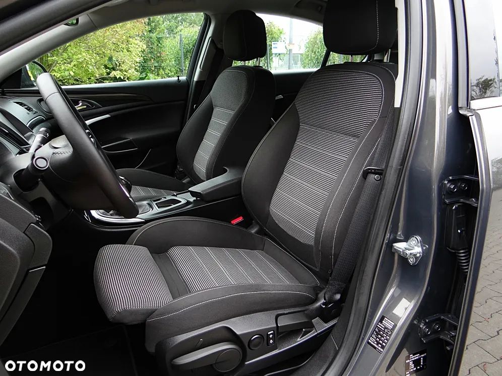 Opel Insignia 2.0 CDTI 4x4 ecoFLEX Start/Stop Business Innovation - 34