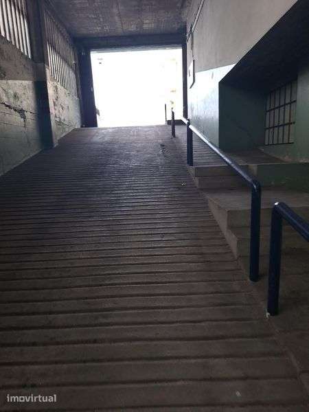 Lugar de garagem, próximo do Mira Maia Shopping - Grande imagem: 3/3