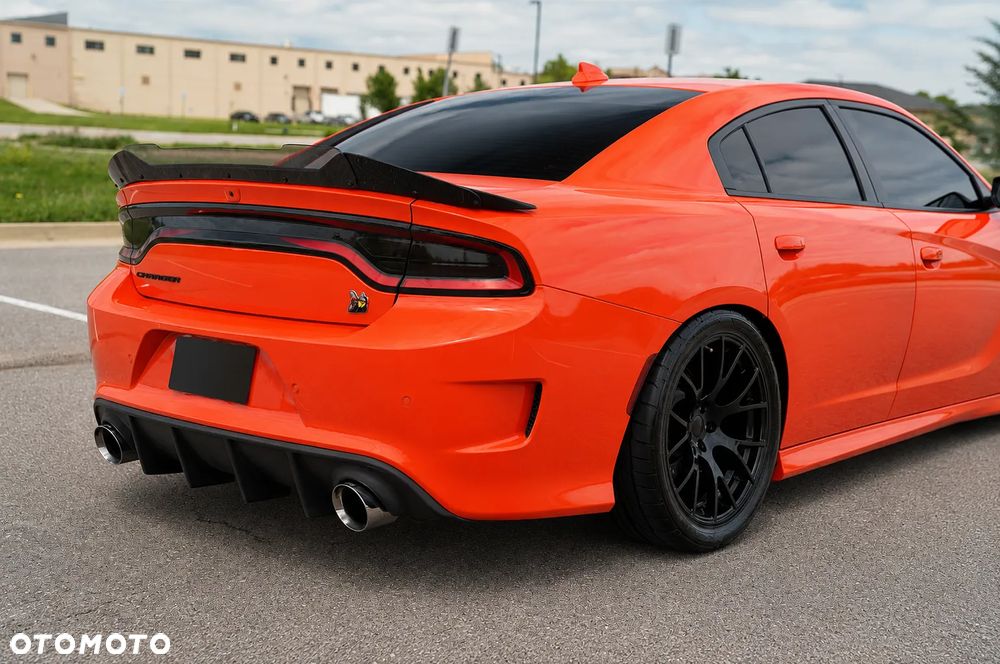 Dodge Charger 6.4 Scat Pack - 12