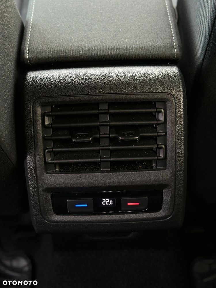 Volkswagen Golf 2.0 TDI Life - 14