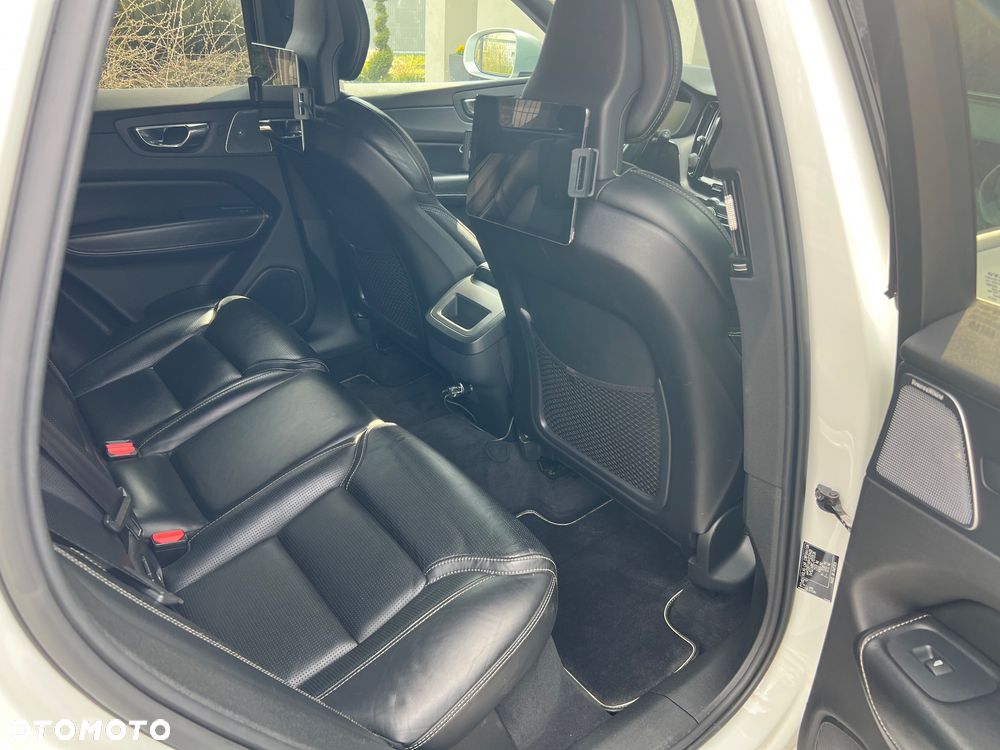 Volvo XC 60 D4 AWD R-Design - 21