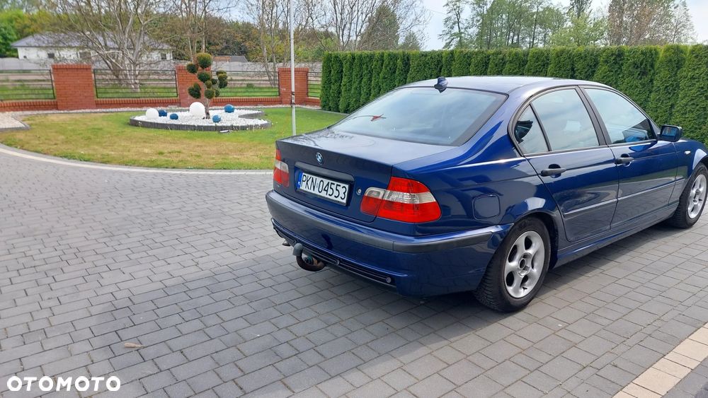 BMW Seria 3 318d - 3