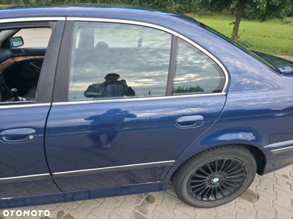 BMW Seria 5 520i - 18