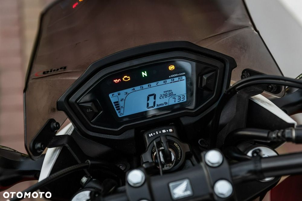 Honda CB - 12
