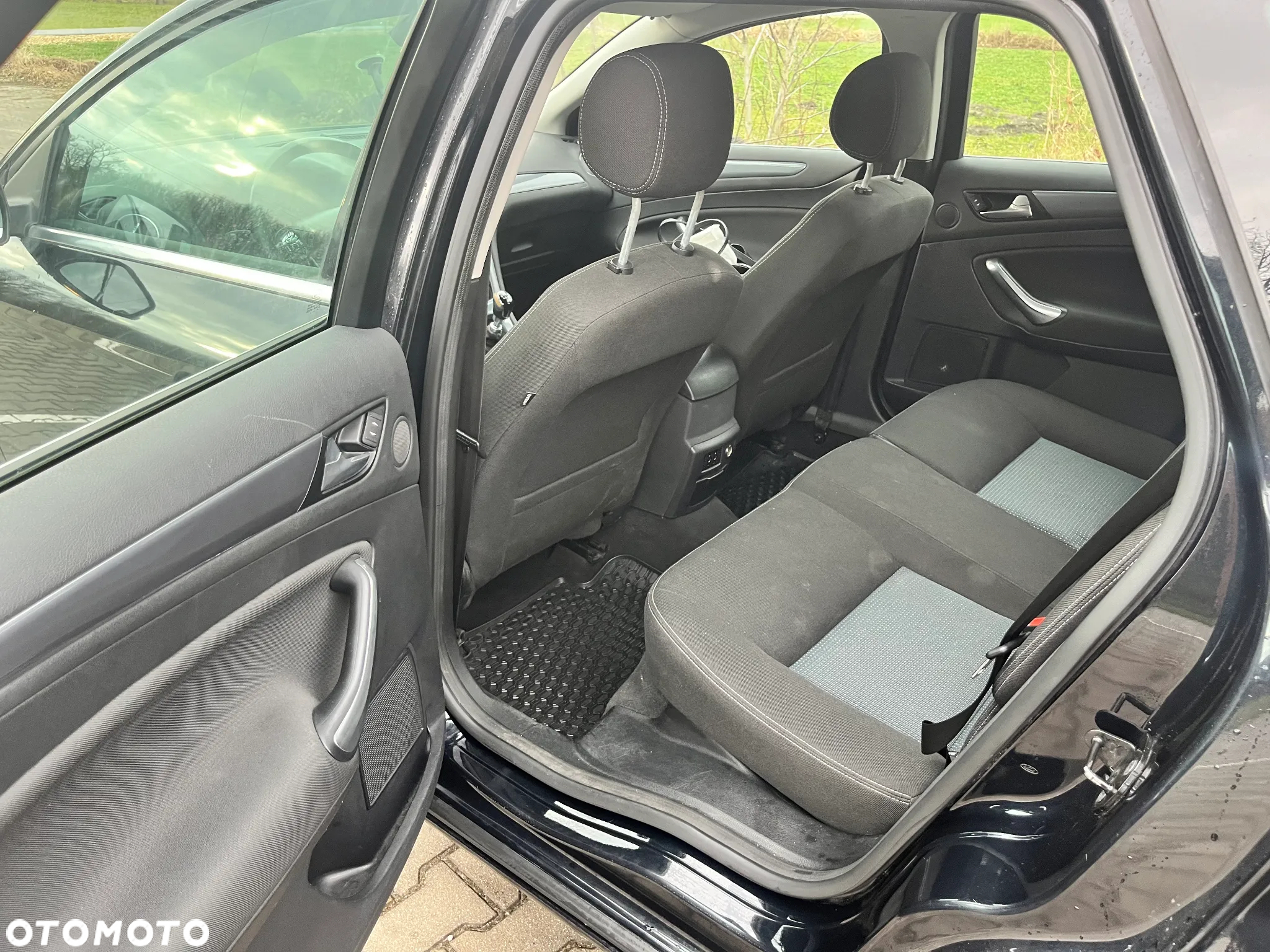 Ford Mondeo 2.0 TDCi Titanium - 11