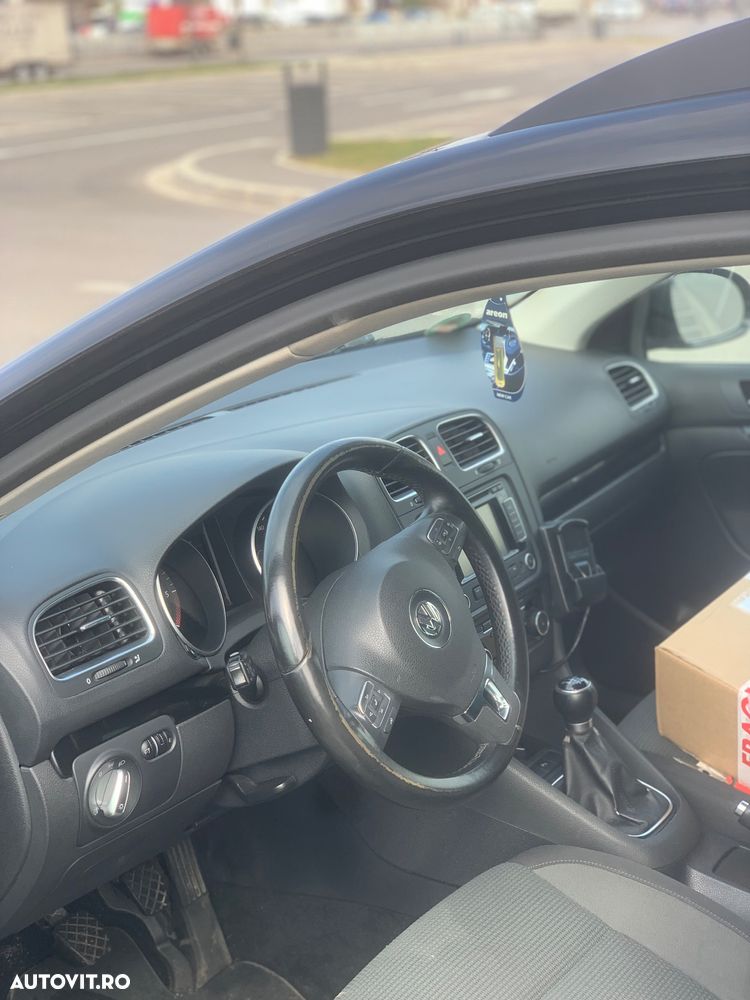 Volkswagen Golf 1.6 TDI DPF BlueMotion - 13