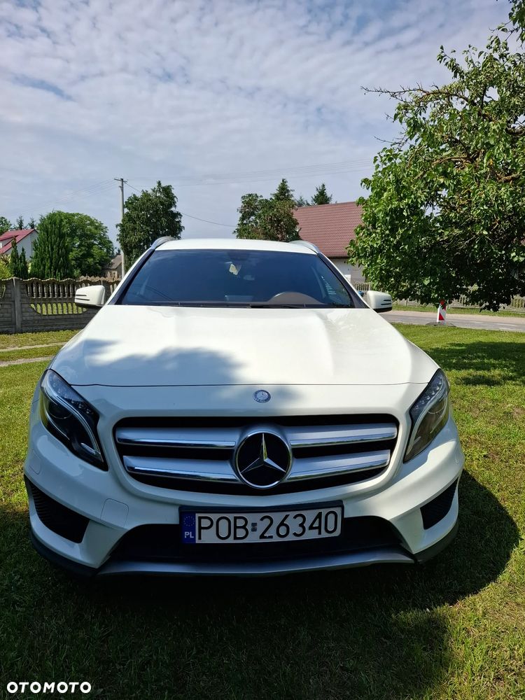 Mercedes-Benz GLA - 2