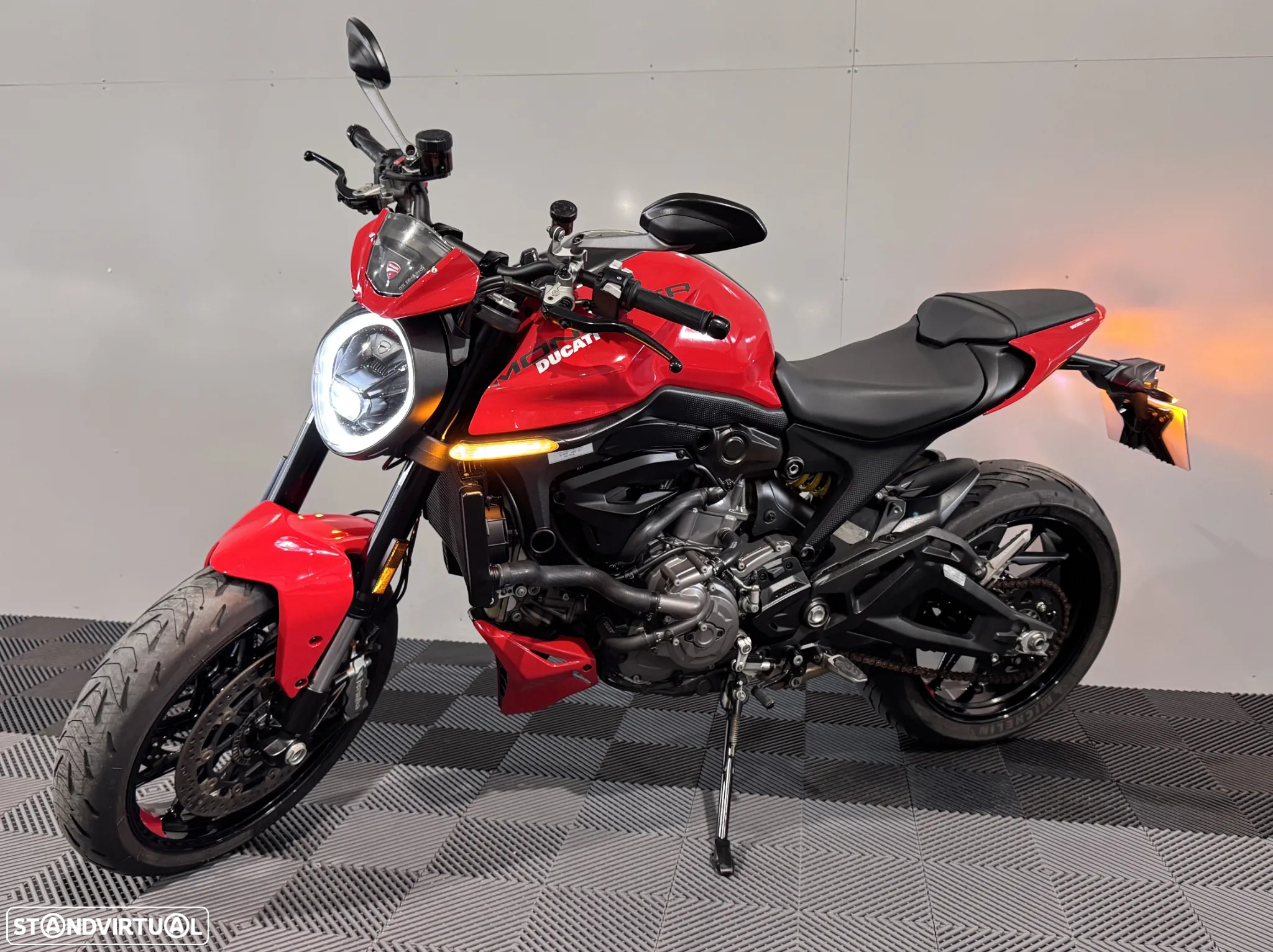 Ducati Monster 937 - 58
