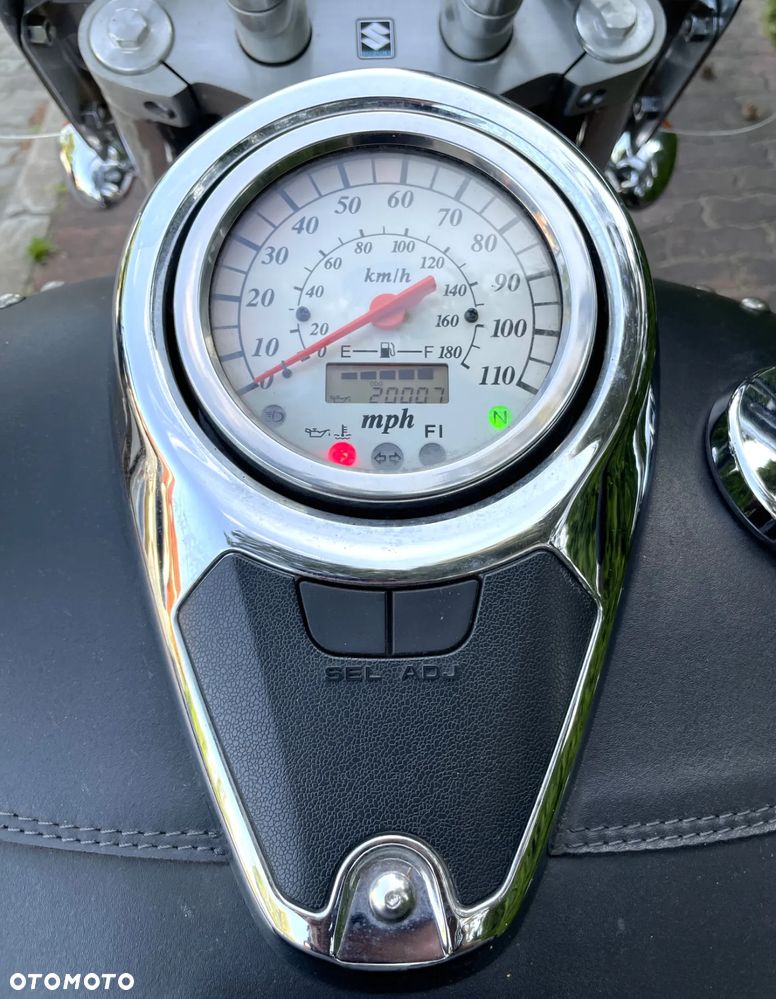 Suzuki VL 800 Volusia - Boulevard C50 - 7