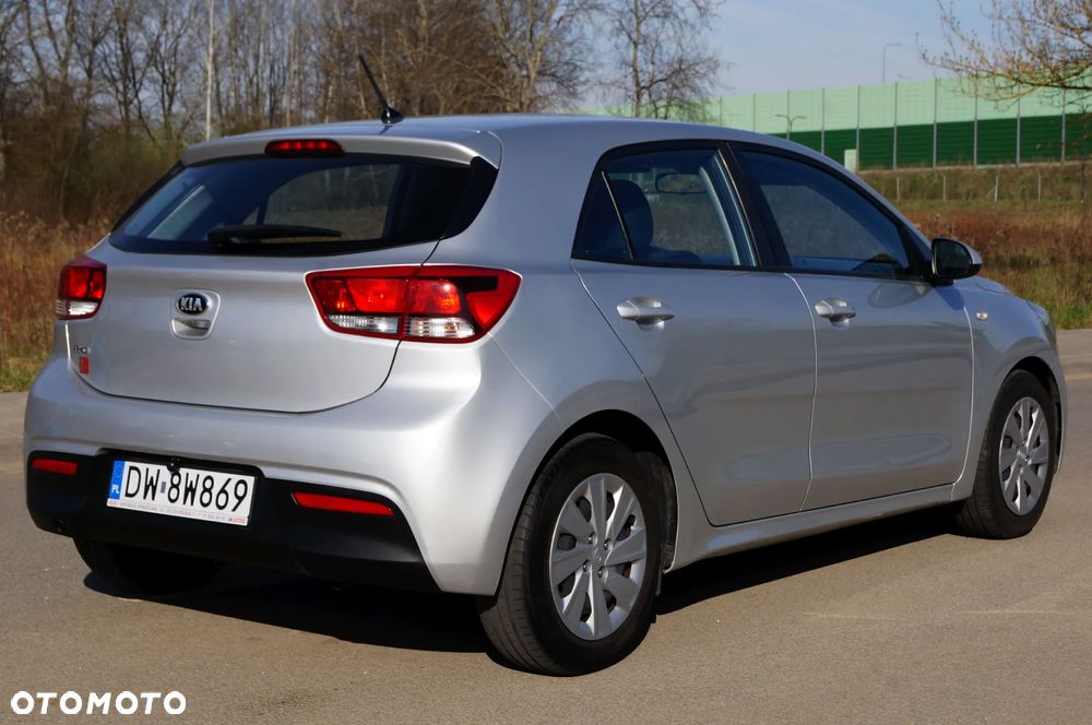 Kia Rio 1.2 L Business Line - 7