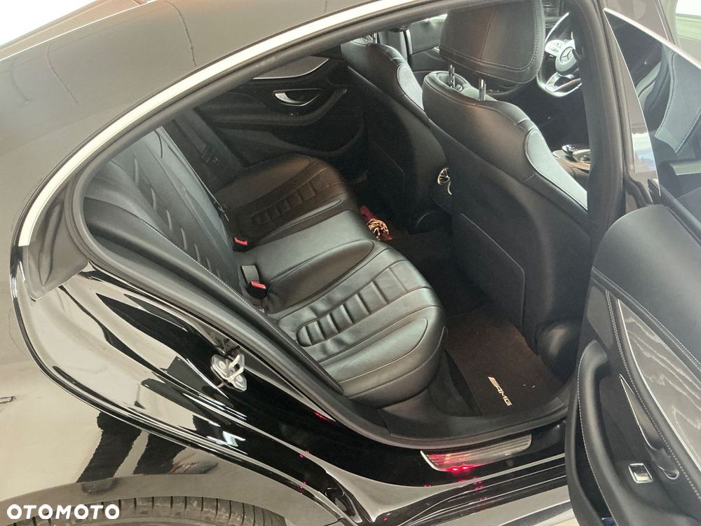 Mercedes-Benz CLS - 7