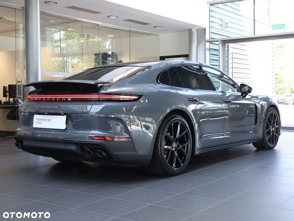 Porsche Panamera - 5