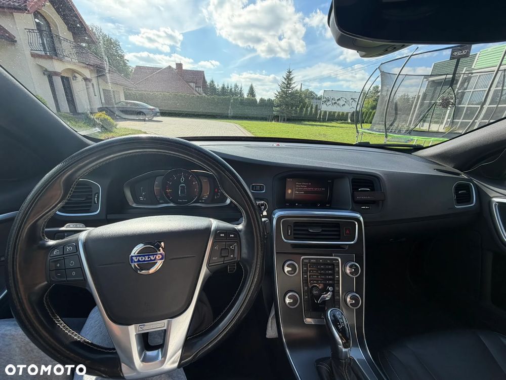 Volvo S60 T5 Drive-E R-Design Summum - 11