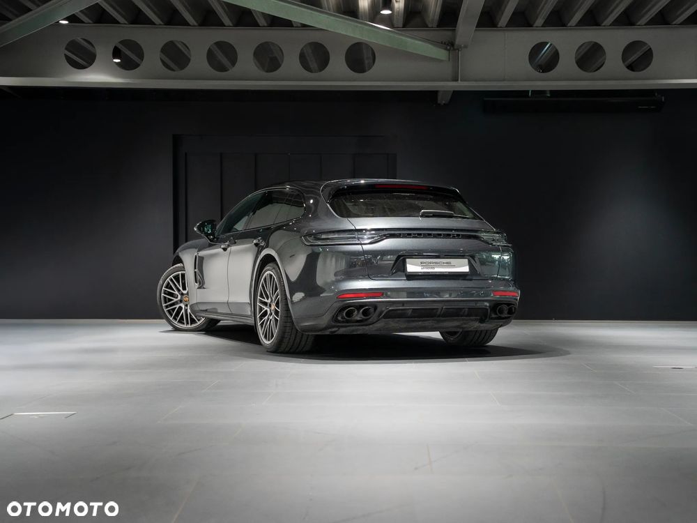 Porsche Panamera 4 Platinum Edition - 3