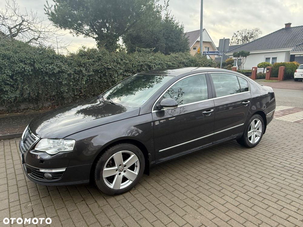 Volkswagen Passat 2.0 TDI DPF Highline - 2