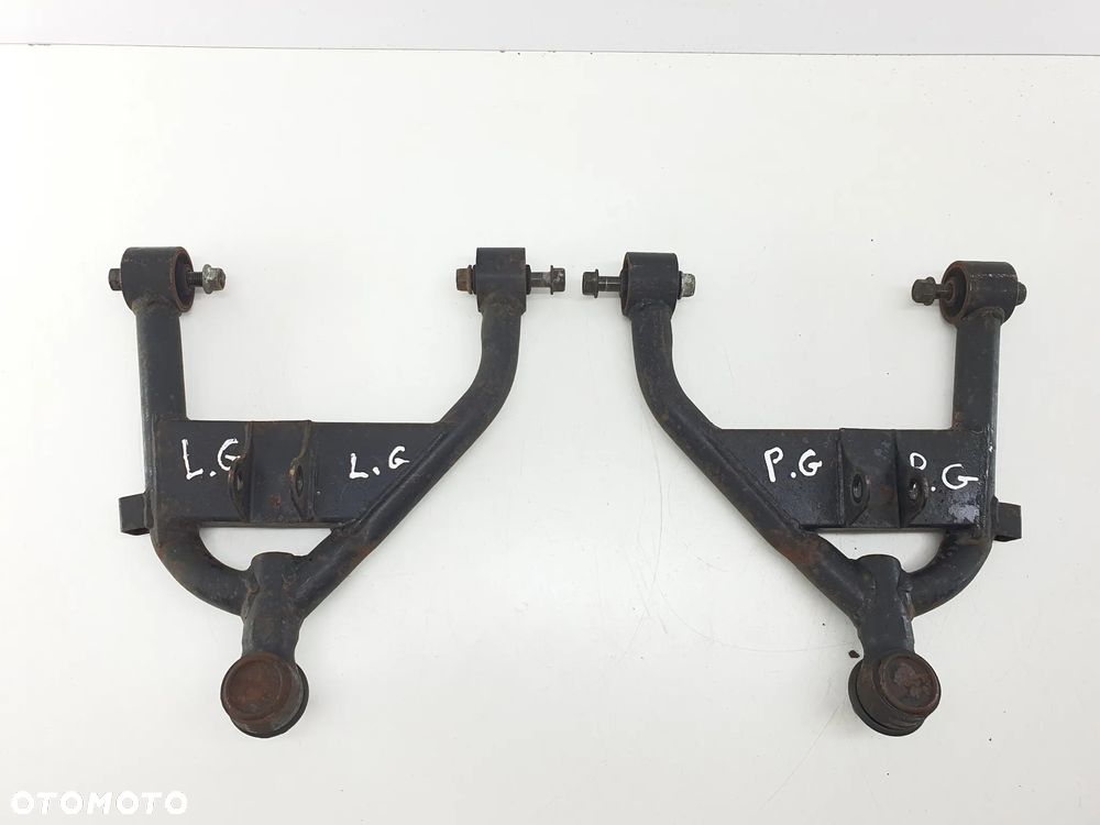 WAHACZ PRZOD GORNY SWORZEN  TGB BLADE 250 - 4