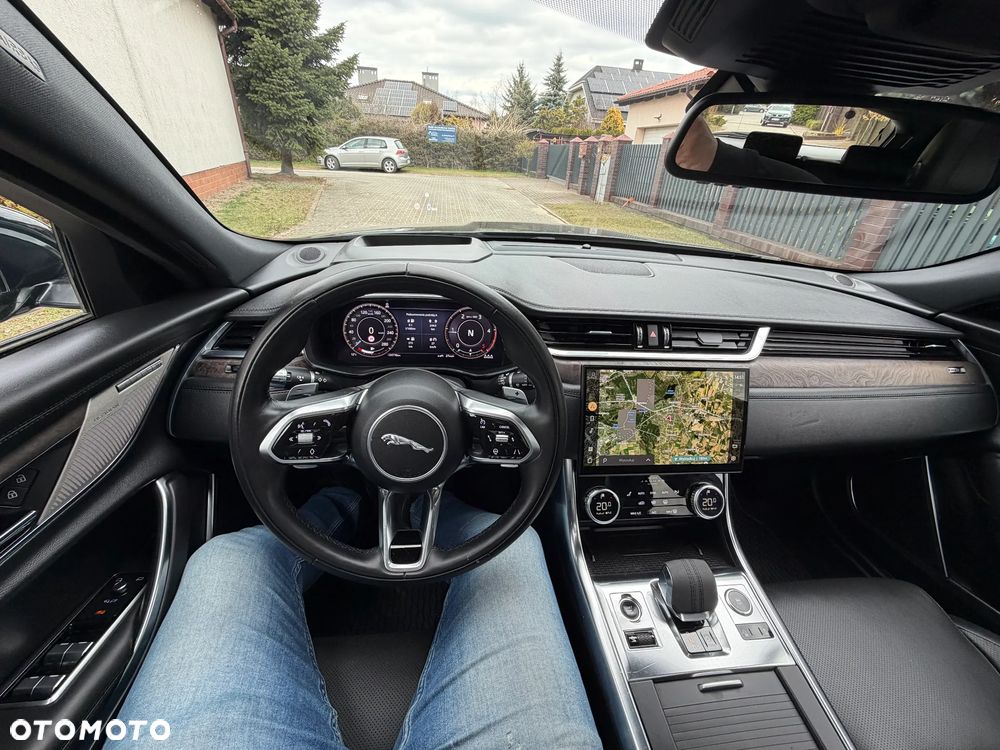 Jaguar XF D200 R-Dynamic S - 35