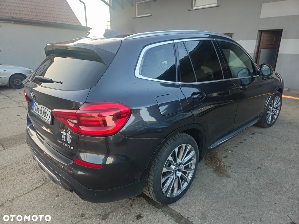 BMW X3 xDrive20d Luxury Line - 2