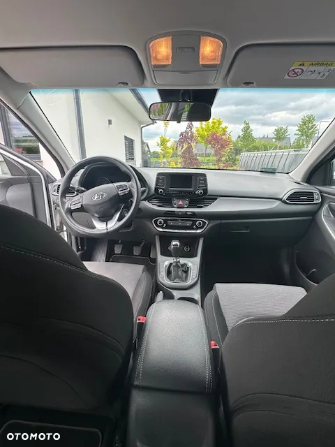 Hyundai i30 1.4 Classic + - 12
