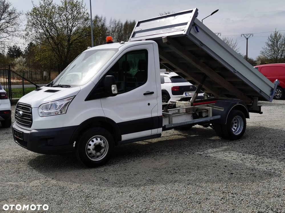 Ford Transit - 12