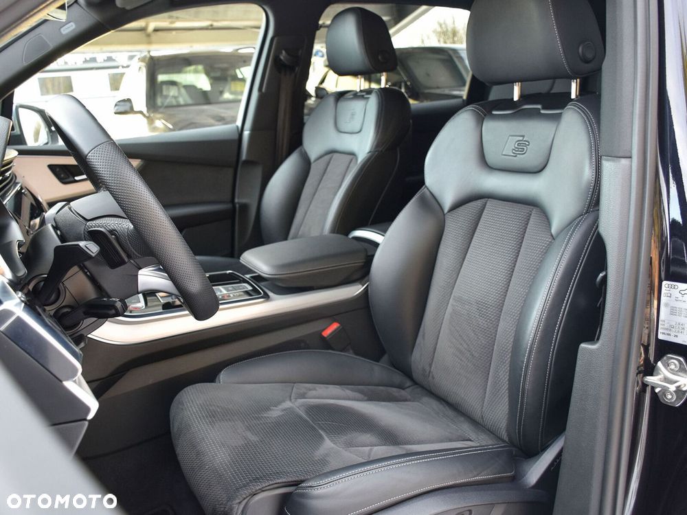 Audi SQ7 - 16