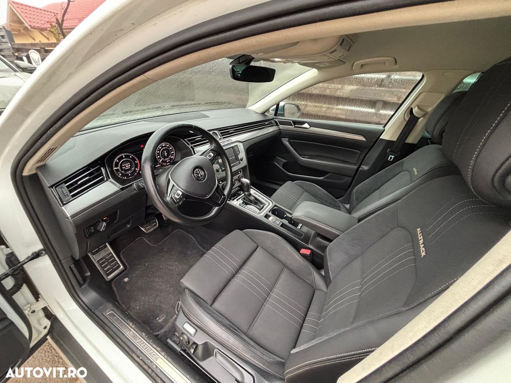 Volkswagen Passat Alltrack 2.0 TDI DSG 4Motion - 9