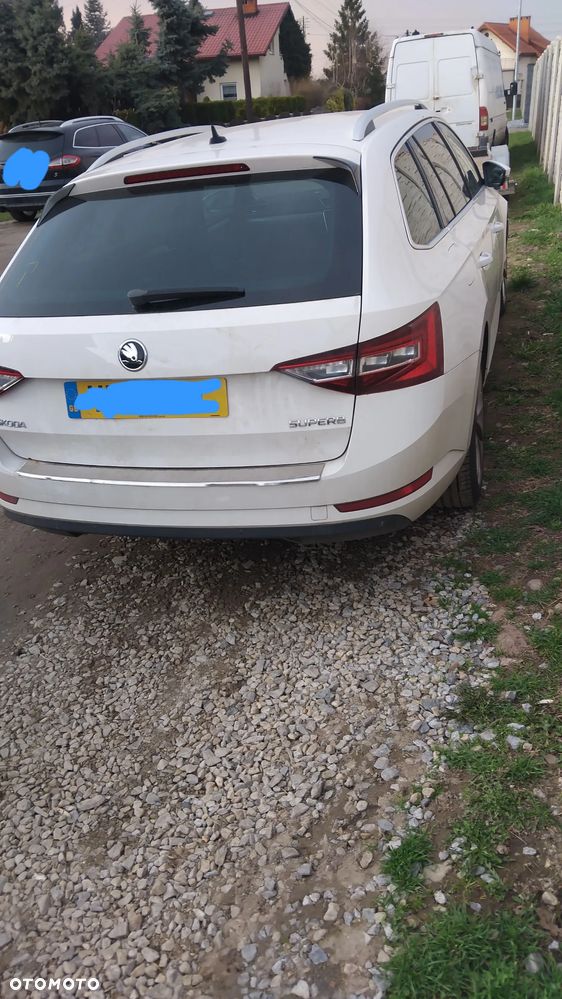 Maska zderzak błotnik drzwi skoda superb3 LF9E - 4