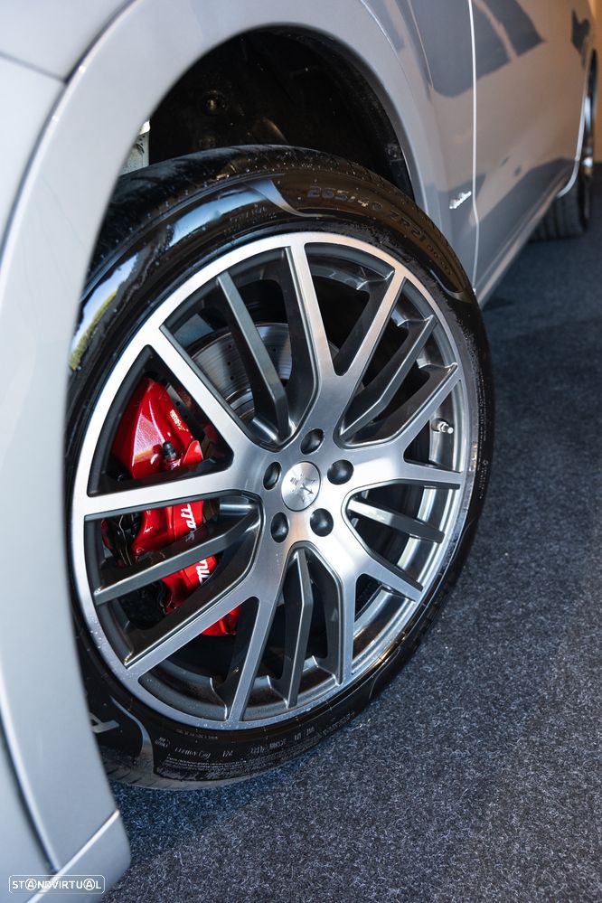 Maserati Levante S Q4 GranLusso - 20