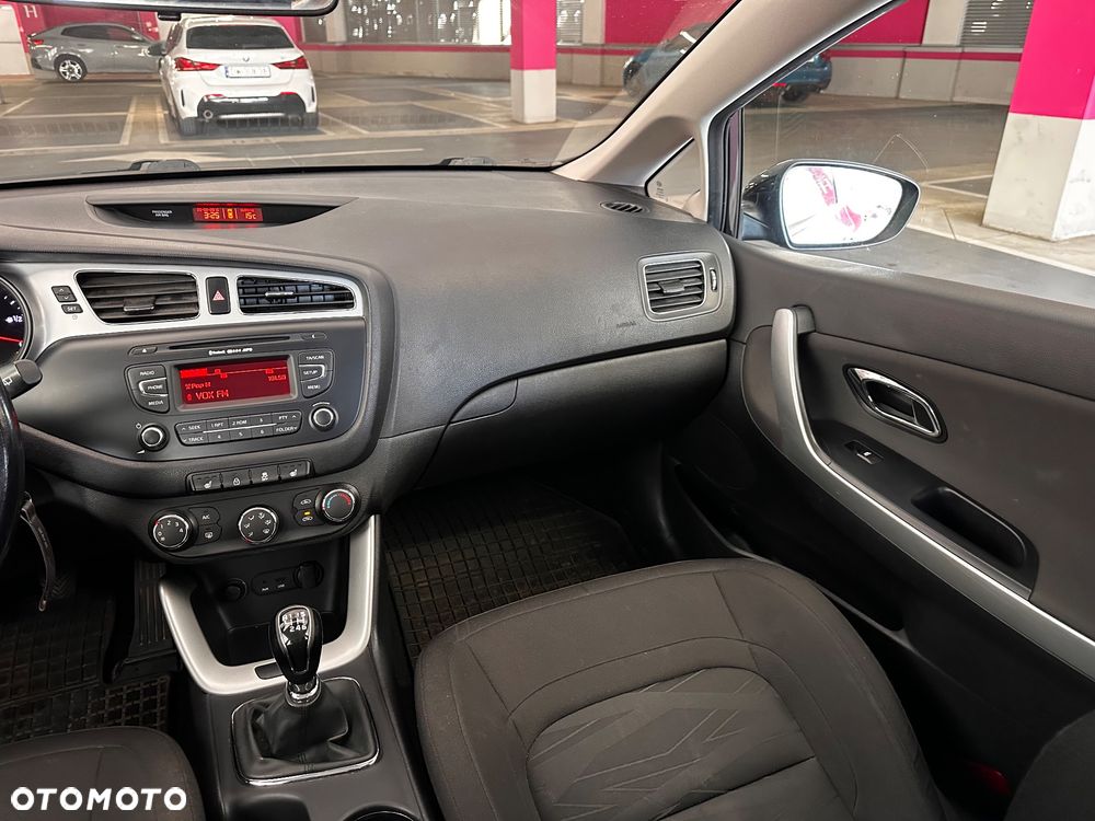 Kia Ceed 1.4 L - 22