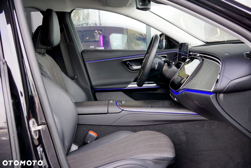 Mercedes-Benz Klasa E 220 d 9G-TRONIC Edition AVANTGARDE - 22