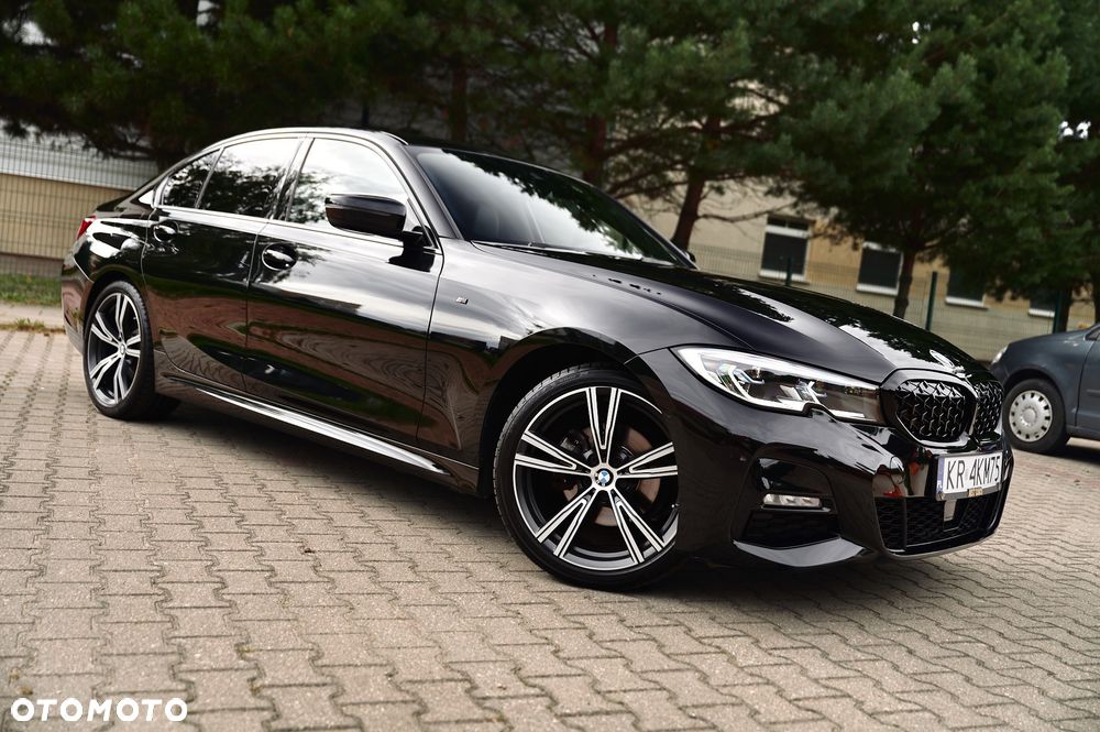 BMW Seria 3 320d xDrive M Sport Shadow - 9