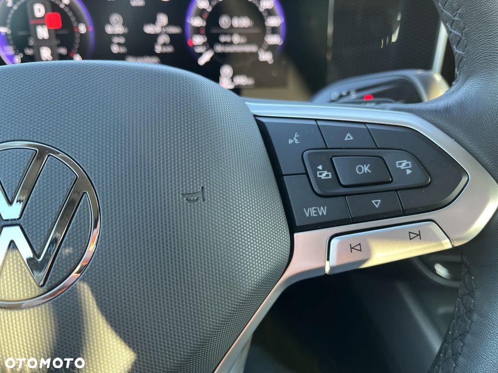 Volkswagen Passat - 34