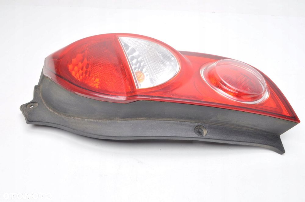 CHEVROLET SPARK M300 LAMPA PRAWA TYLNA PRAWY TYŁ - 3