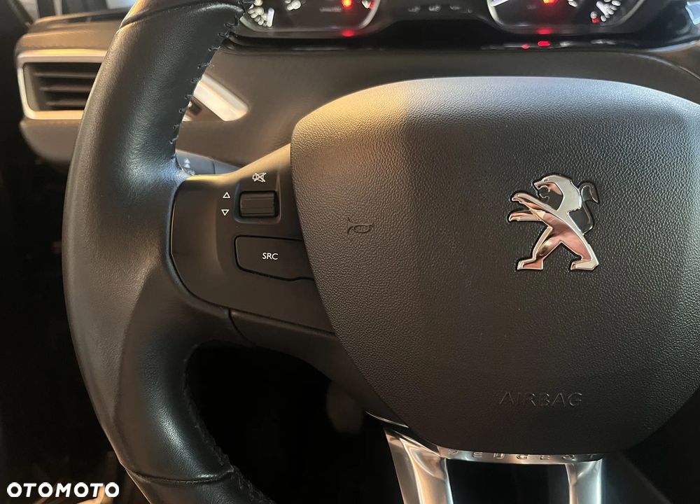 Peugeot 2008 PureTech 110 Stop&Start Style - 13