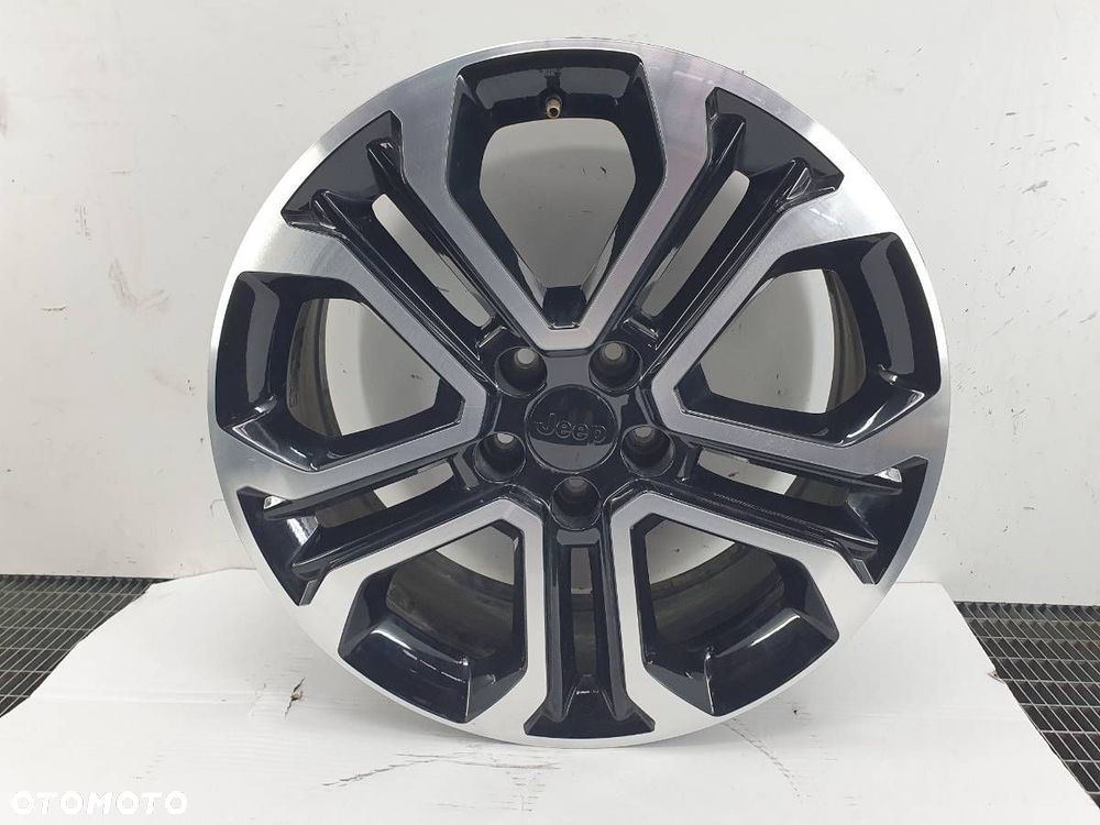 FELGA ALUMINIOWA 18 5X110 7JX18 ET 37,5 JEEP COMPASS II 52154394 - 1