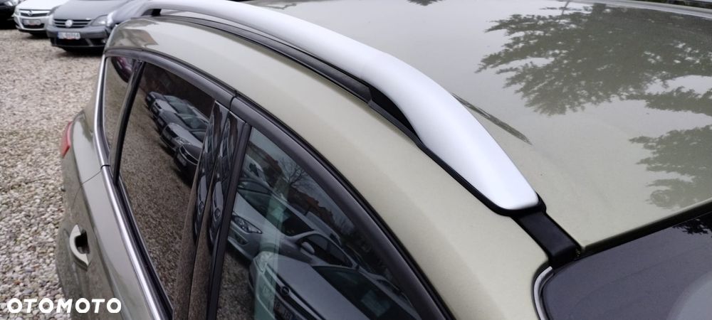 Ford Kuga 2.0 TDCi 2x4 Trend - 24