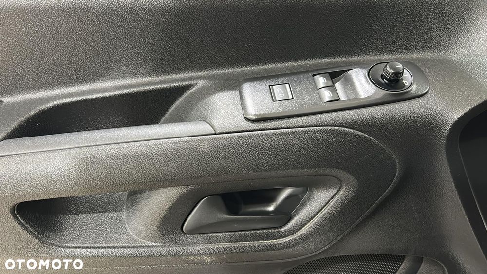 Toyota Proace City - 15