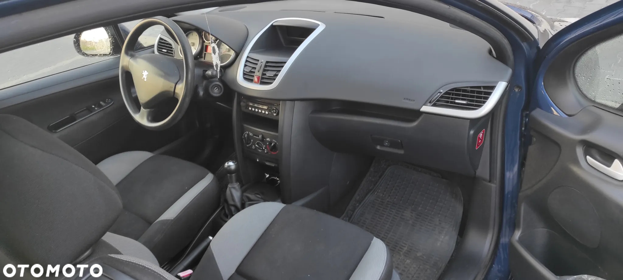 Peugeot 207 1.4 16V Trendy - 9