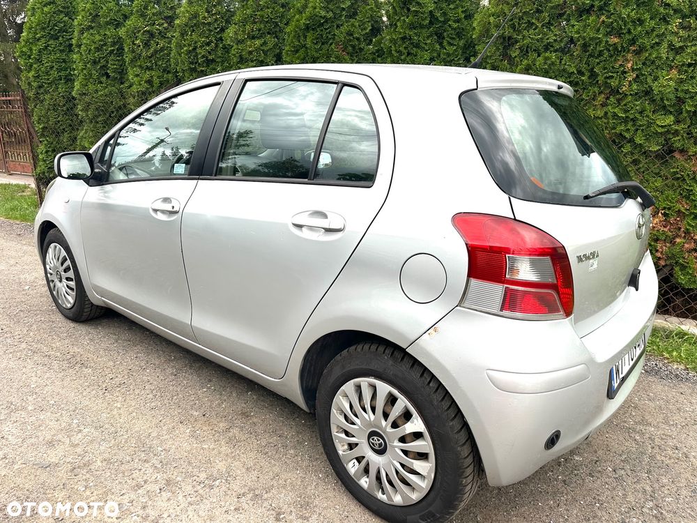 Toyota Yaris 1.33 Prestige - 12