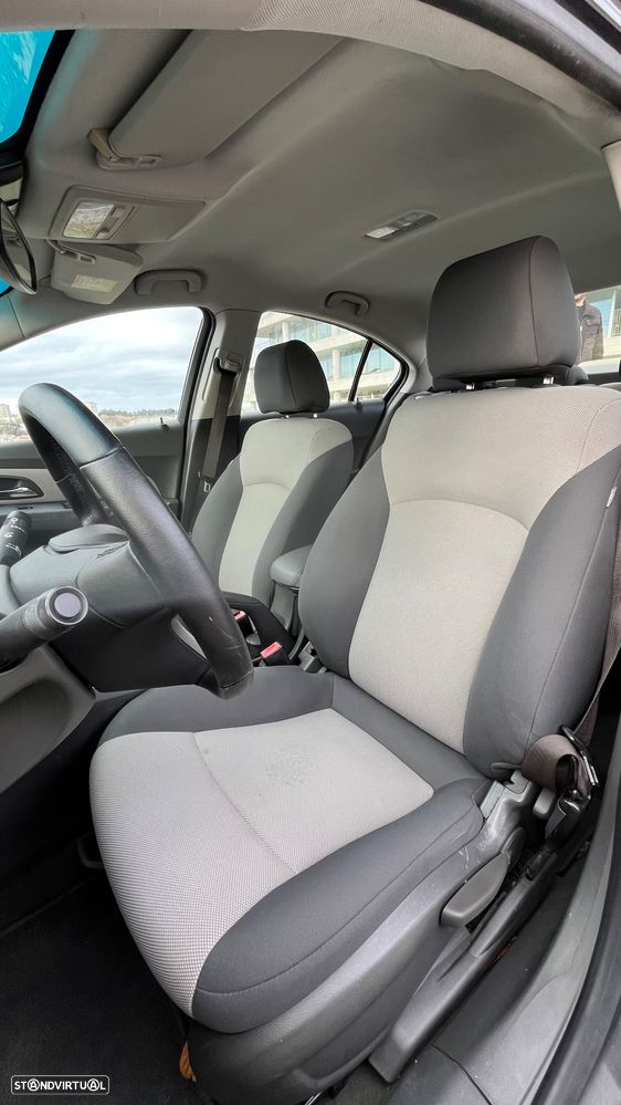 Chevrolet Cruze 2.0 VCDi LT - 6