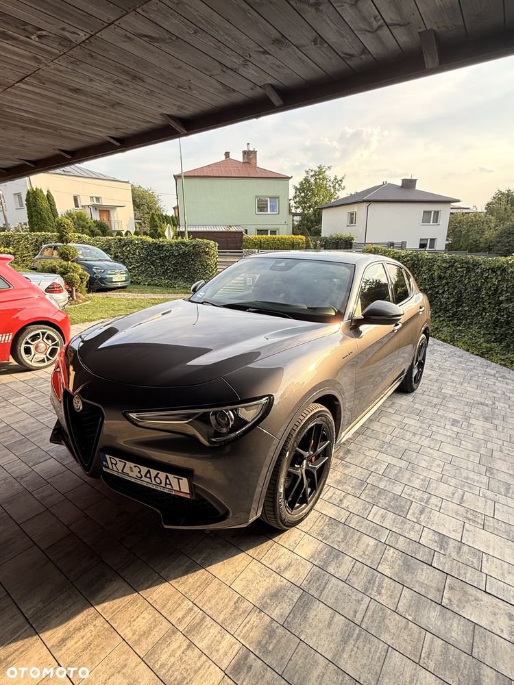 Alfa Romeo Stelvio 2.0 Turbo Veloce Q4 - 4