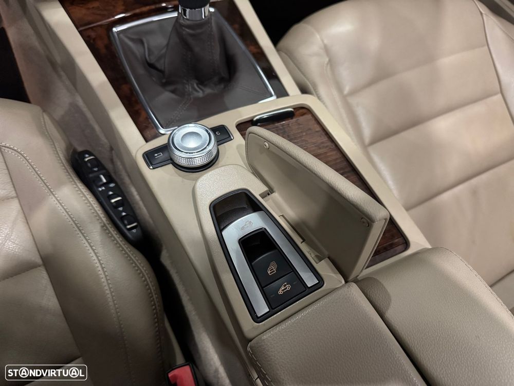 Mercedes-Benz E 220 CDi Avantgarde BlueEfficiency - 44