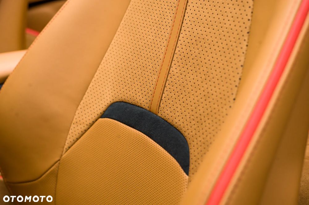 Ferrari Roma Spider - 28