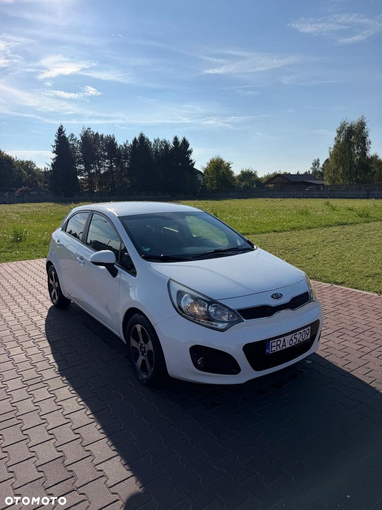 Kia Rio - 3