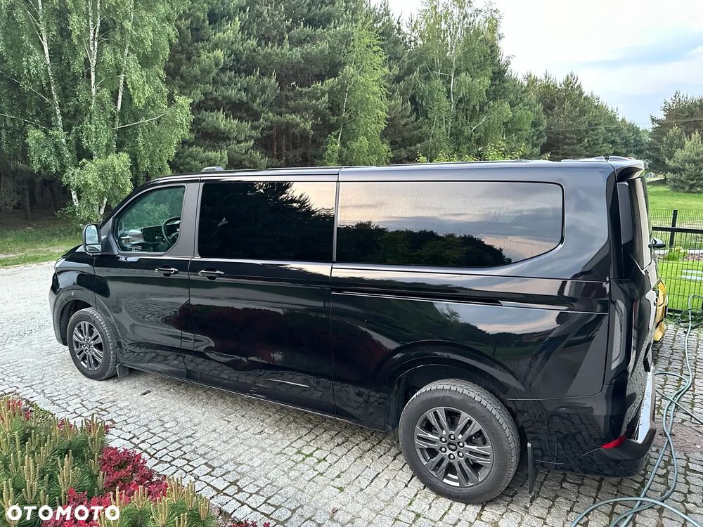 Ford Tourneo Custom - 4