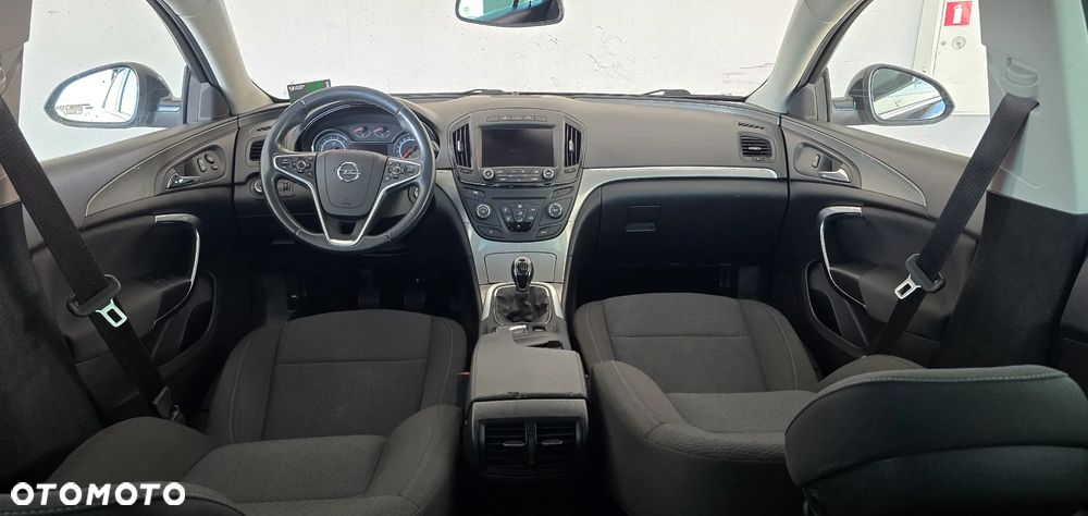 Opel Insignia - 8