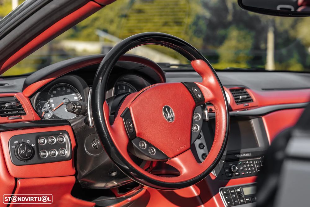 Maserati Grancabrio - 19