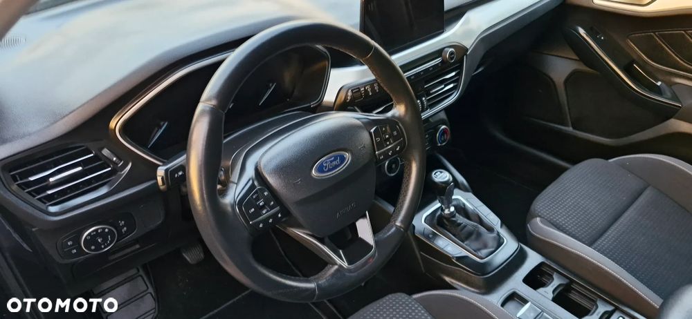 Ford Focus 1.0 EcoBoost Trend Edition Business - 8