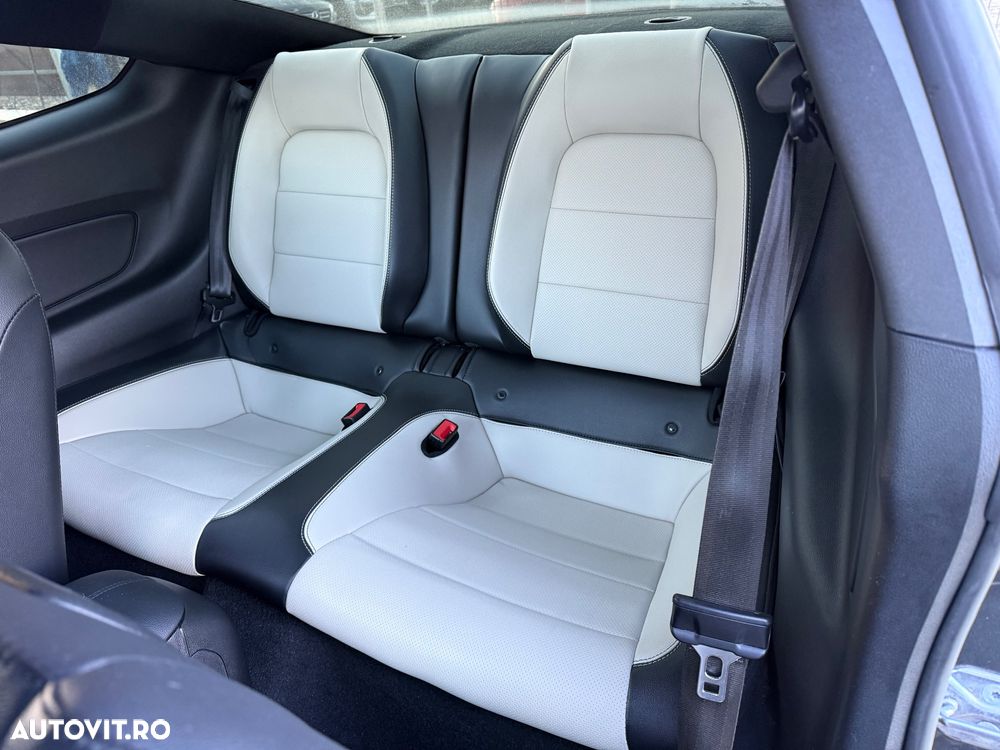 Ford Mustang 2.3 EcoBoost - 24